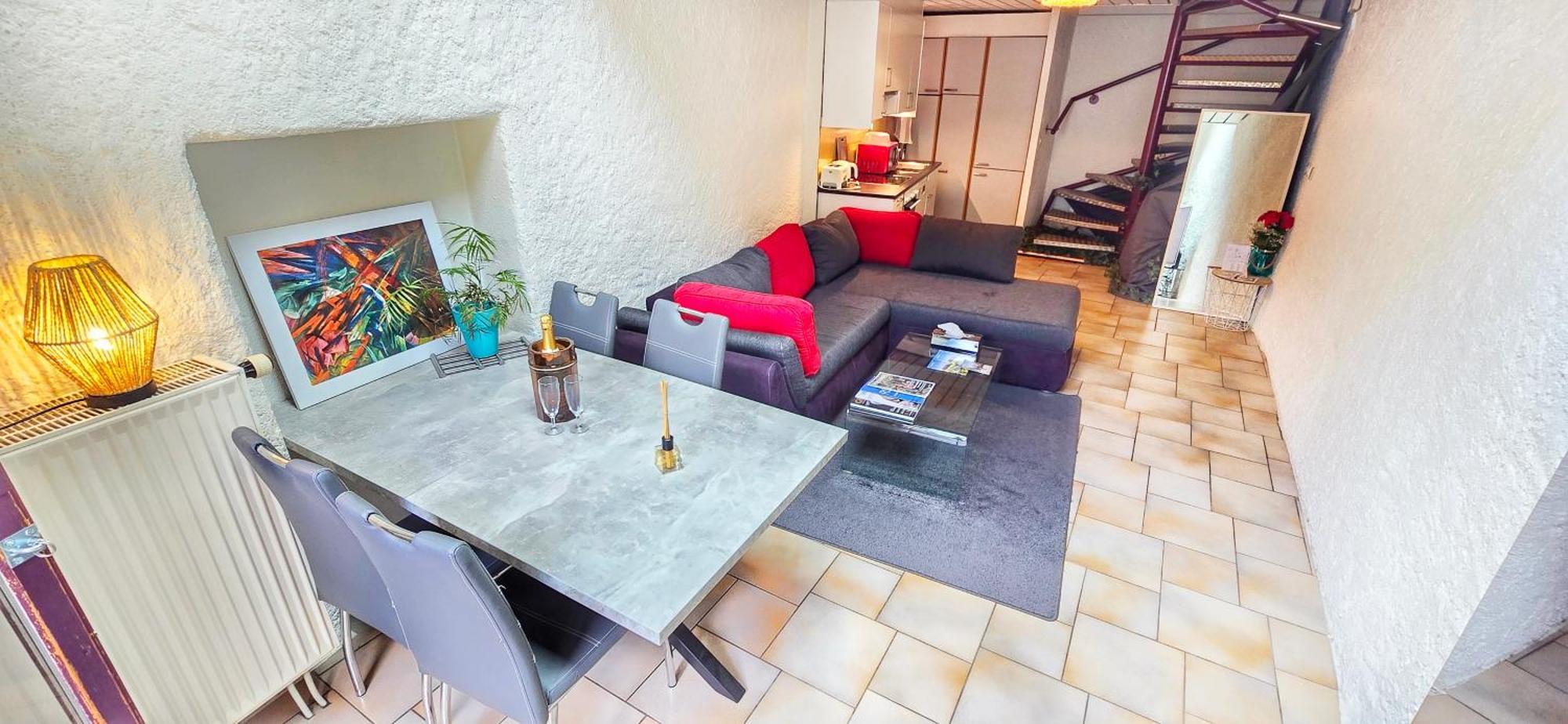Appartement Au 26bis, 2 Montreux, 1 Niveau 0 Et Un Autre Duplex Niveau 1 Et 2, 15 Minutes A Pieds Du Centre De Montreux, Leman, Ideal Pour Balades En Ville, Montagne, Festivals, Casino, Plages, Ski, Fredy Mercury, Marche De *