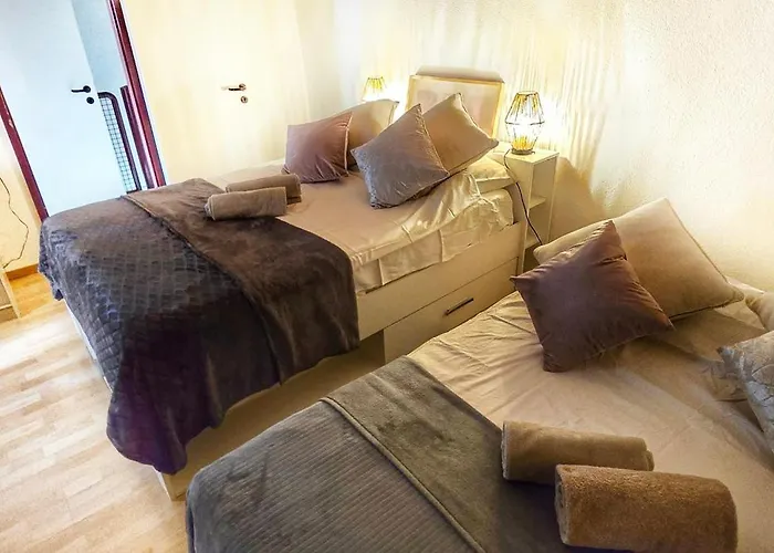 Au 26Bis, 2 Appartements Montreux, 1 Apartment Niveau 0 Et Un Autre Appartement Duplex Niveau 1 Et 2, 15 Minutes A Pieds Du Centre De Montreux, Lac Leman, Ideal Pour Balades En Ville, Montagne, Festivals, Casino, Plages, Ski, Fredy Mercury, Marche De