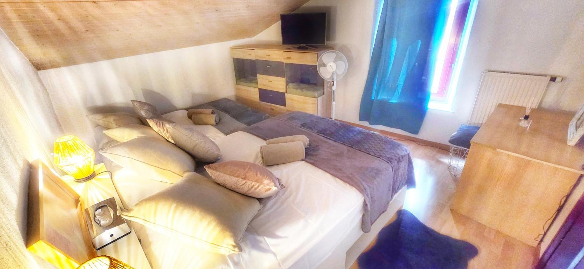 Au 26bis, 2 Montreux, 1 Niveau 0 Et Un Autre Duplex Niveau 1 Et 2, 15 Minutes A Pieds Du Centre De Montreux, Leman, Ideal Pour Balades En Ville, Montagne, Festivals, Casino, Plages, Ski, Fredy Mercury, Marche De Apartment